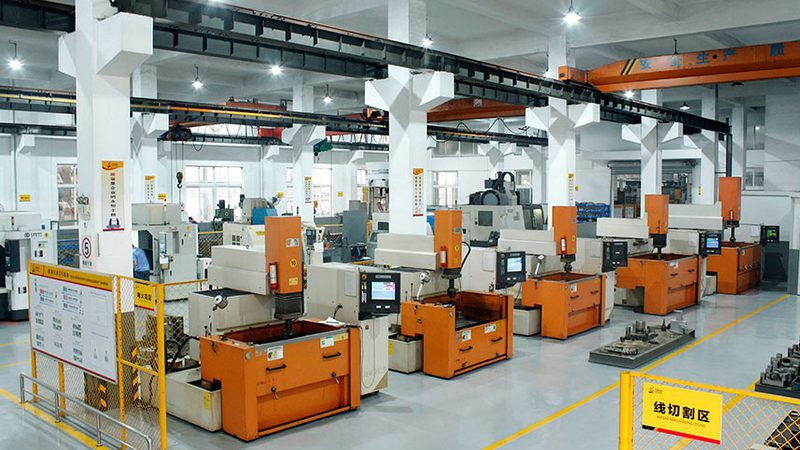 小型精密模具加工定制：关键工艺与选型要点