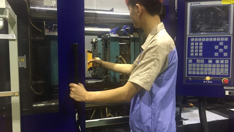 医疗塑胶模具加工：品质与技术的双重保障**